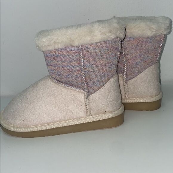 🔥 GIRLS boot  KIDS SZ 10 New (200) - Picture 1 of 5